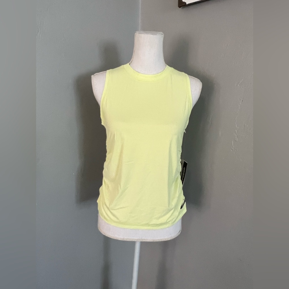 Women's Reebok Core 10 Workout
Tank Sz M Activchill Side Elastic Green
